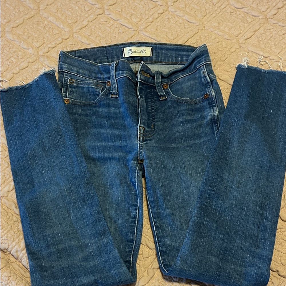 Madewell Women's Cropped Blue Jeans
